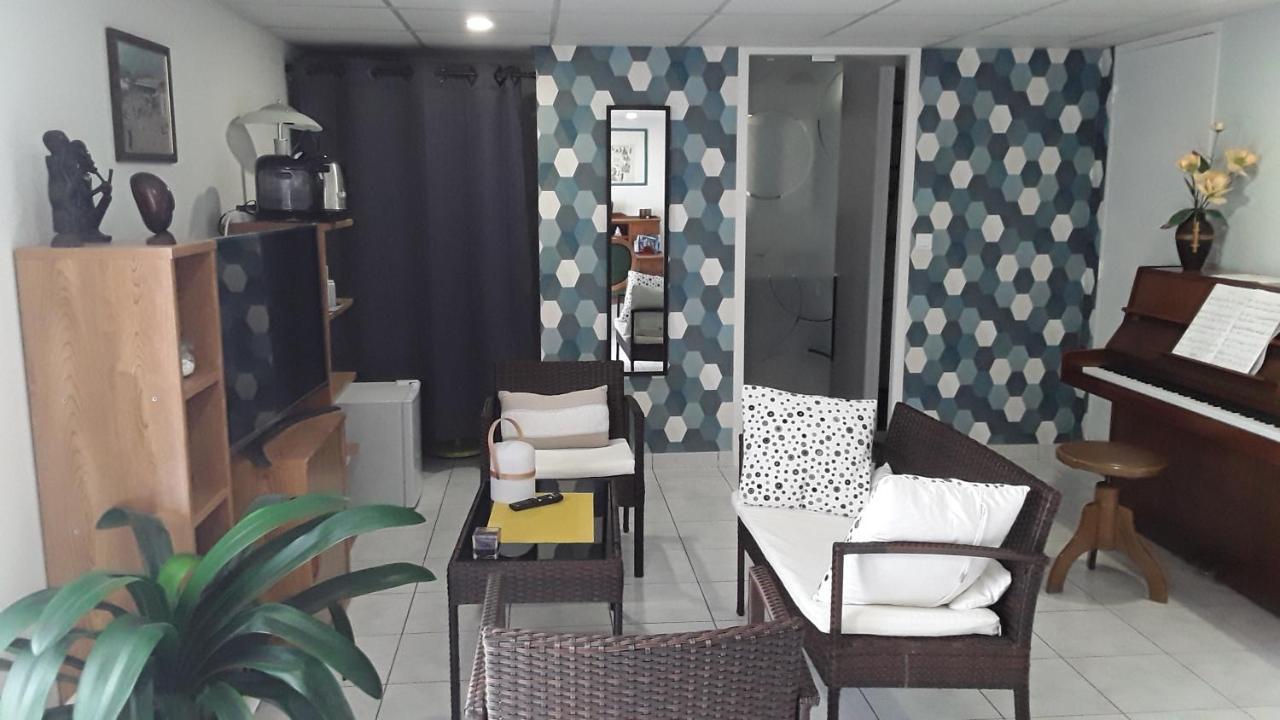 Suite hauteurs de Vichy Creuzier-le-Vieux Exterior foto