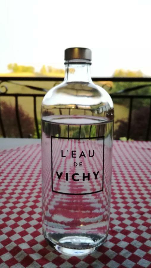 Suite hauteurs de Vichy Creuzier-le-Vieux Exterior foto